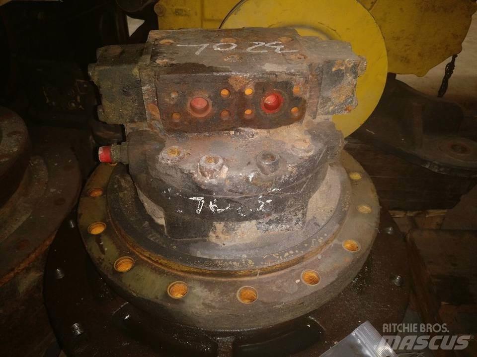 CAT 320 传动装置