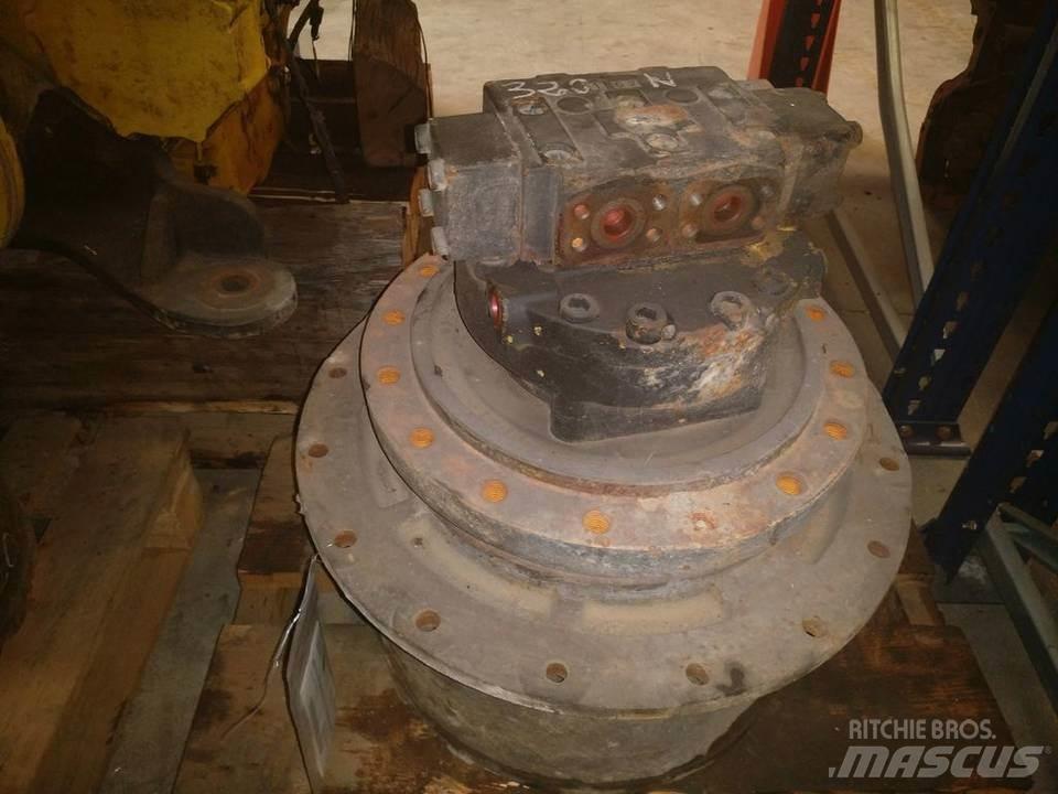 CAT 320 传动装置