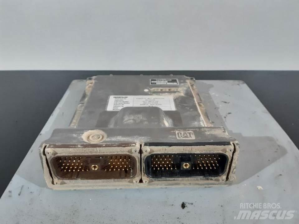 CAT 320DL 驾驶室与内部