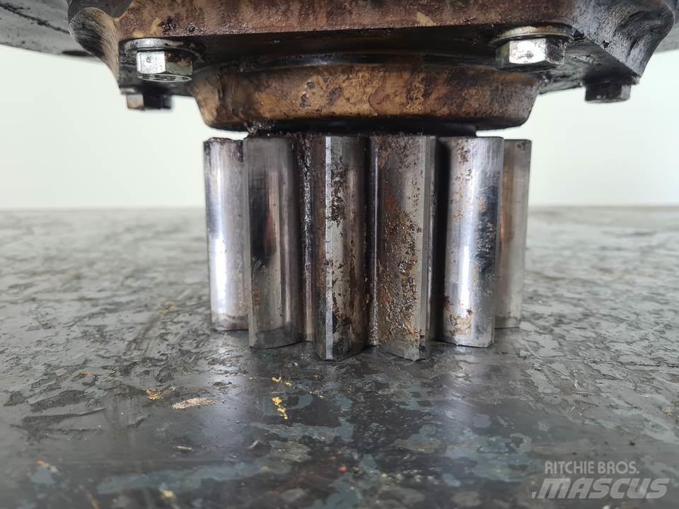 CAT 323DL 传动装置