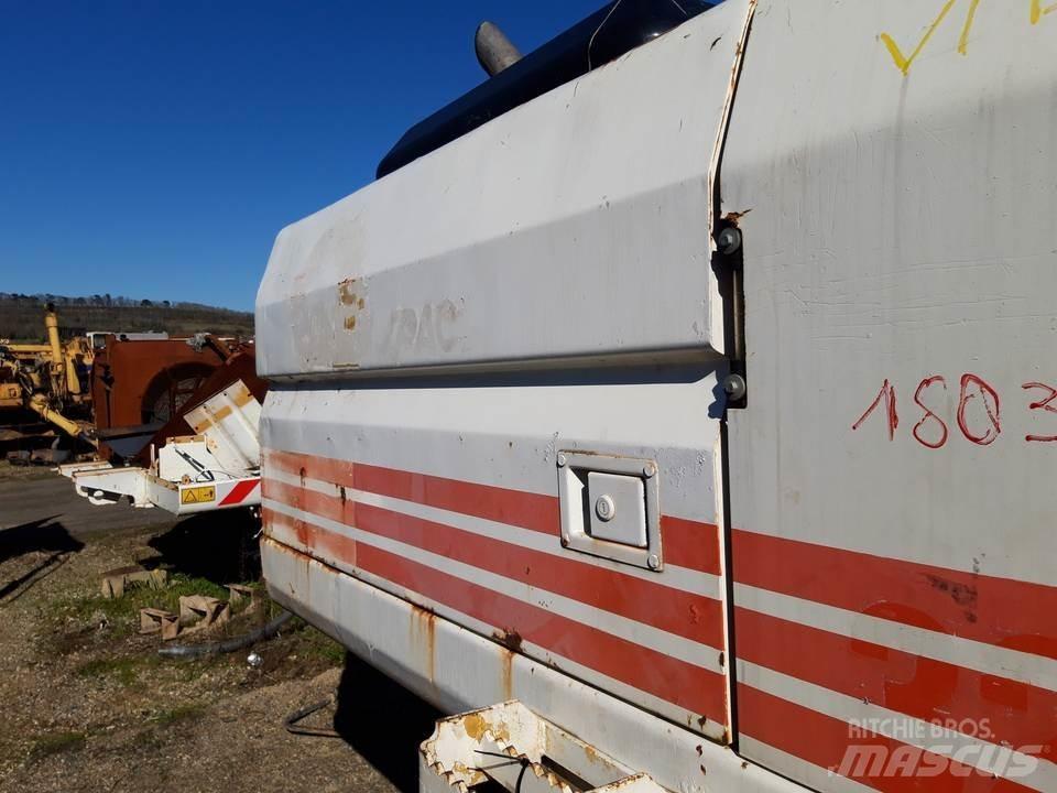 CAT 325LN 驾驶室与内部