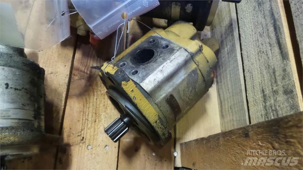 CAT 330 液压