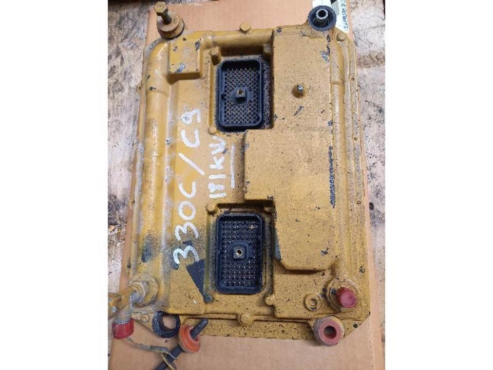 CAT 330C 驾驶室与内部