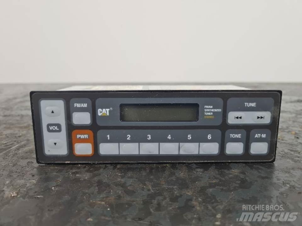 CAT 336DL 驾驶室与内部