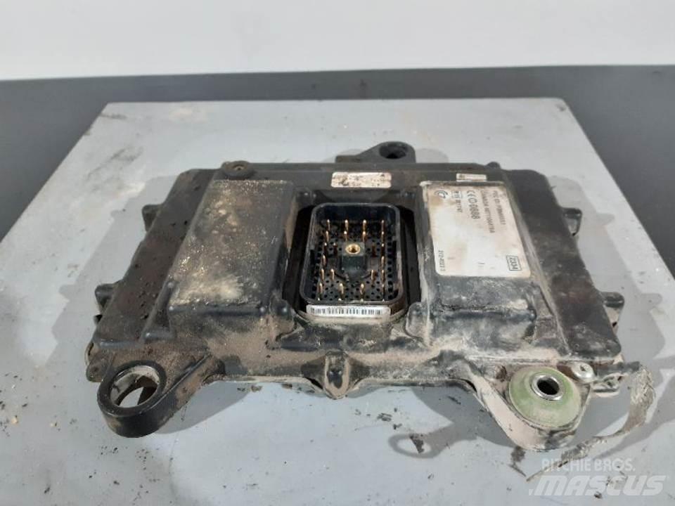 CAT 345C 驾驶室与内部