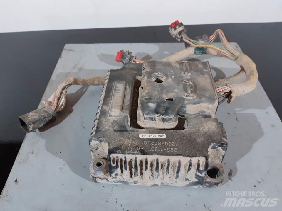CAT 345C 驾驶室与内部