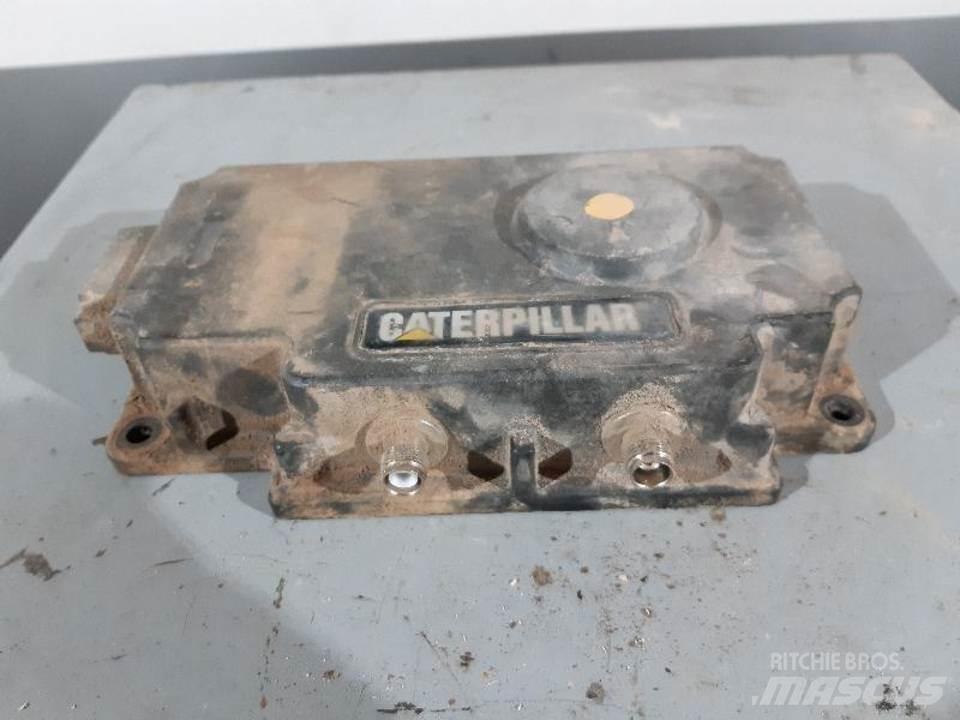 CAT 345C 驾驶室与内部