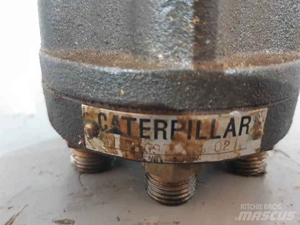 CAT 350 驾驶室与内部