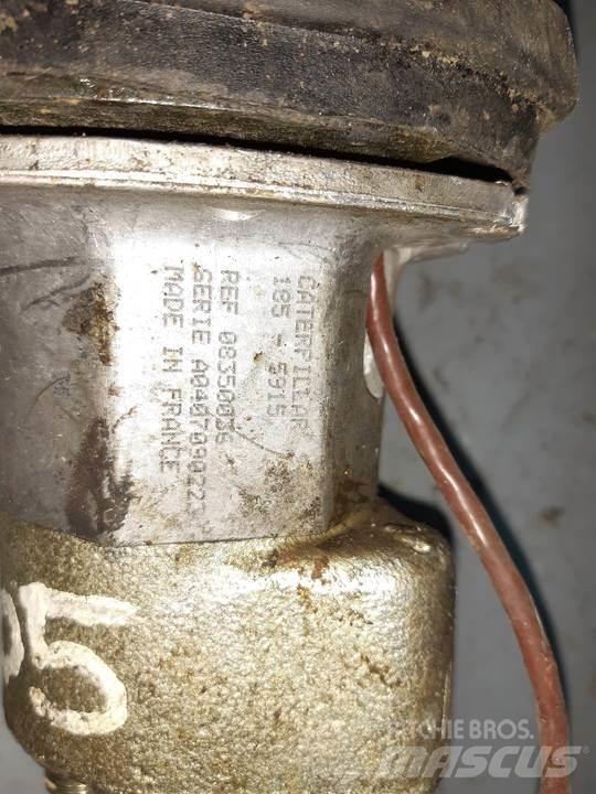 CAT 432D 驾驶室与内部
