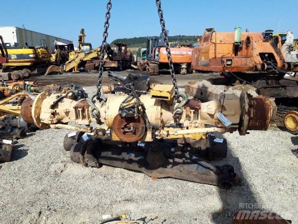 CAT 438B 传动装置