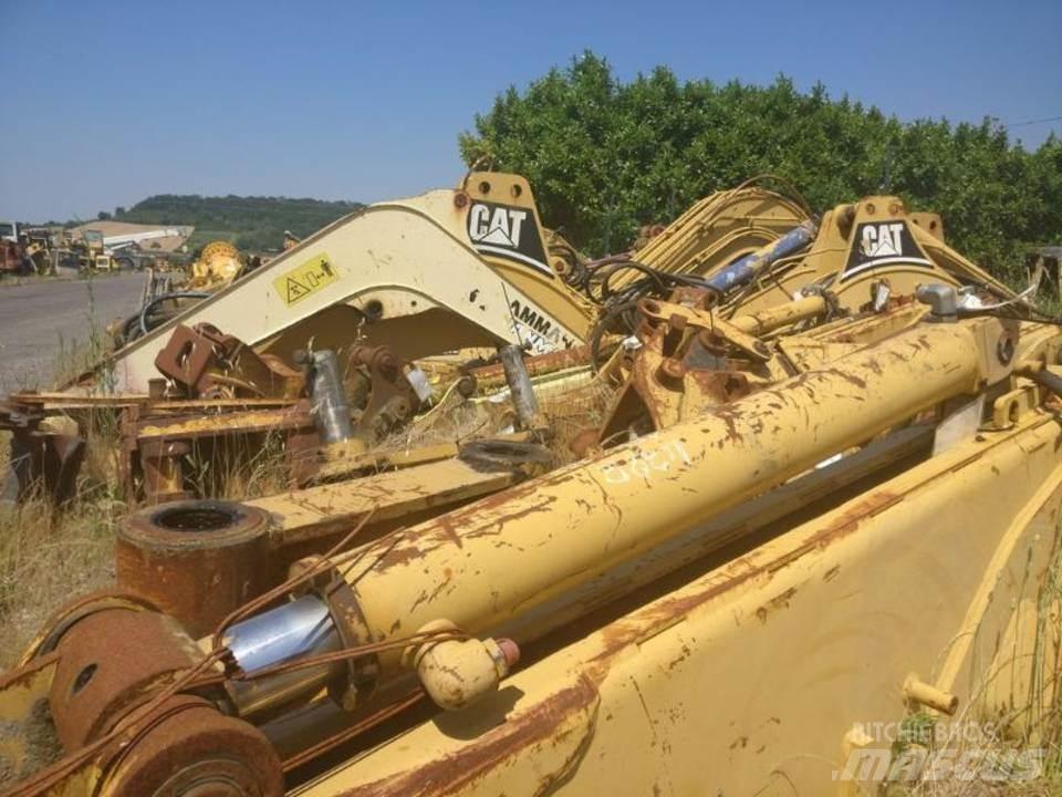 CAT 438B 液压