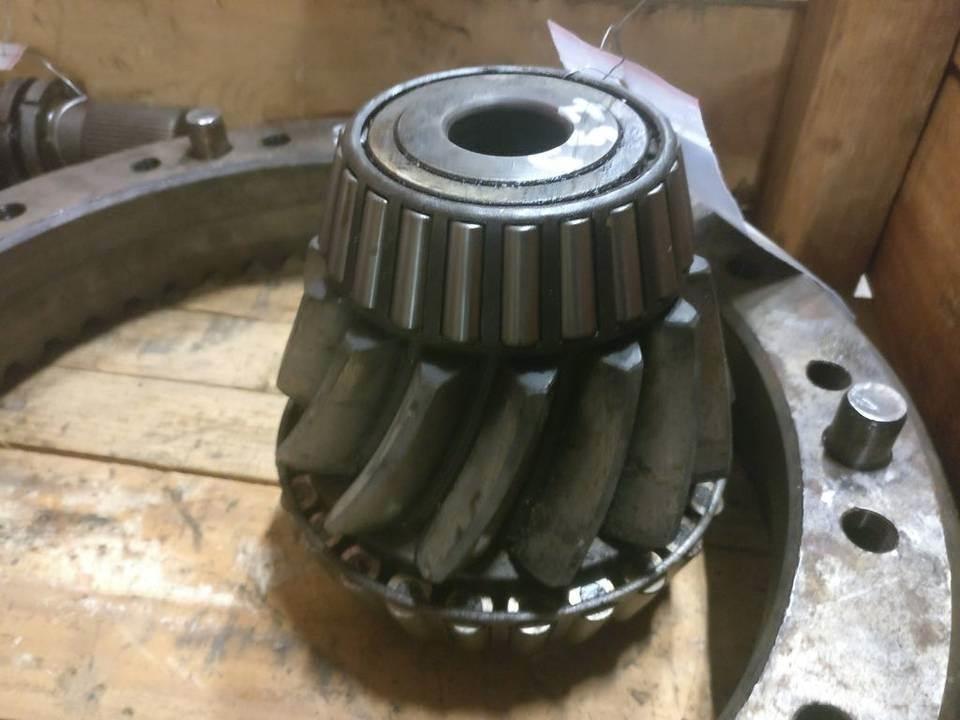 CAT 657B 传动装置
