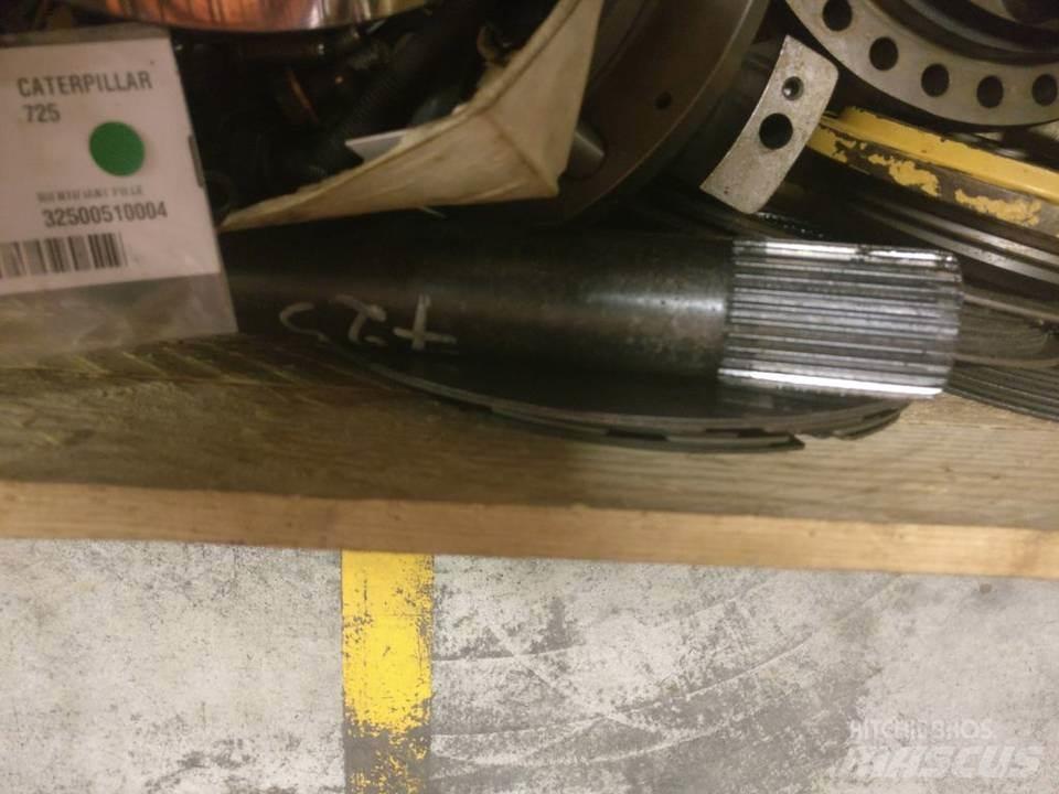 CAT 725 传动装置