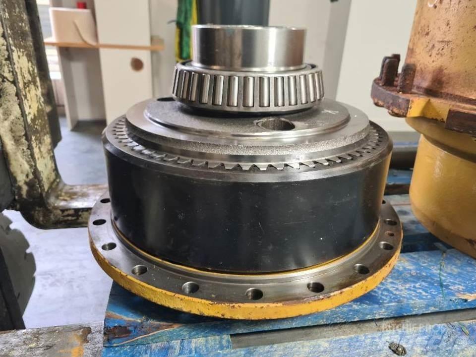 CAT 735 传动装置
