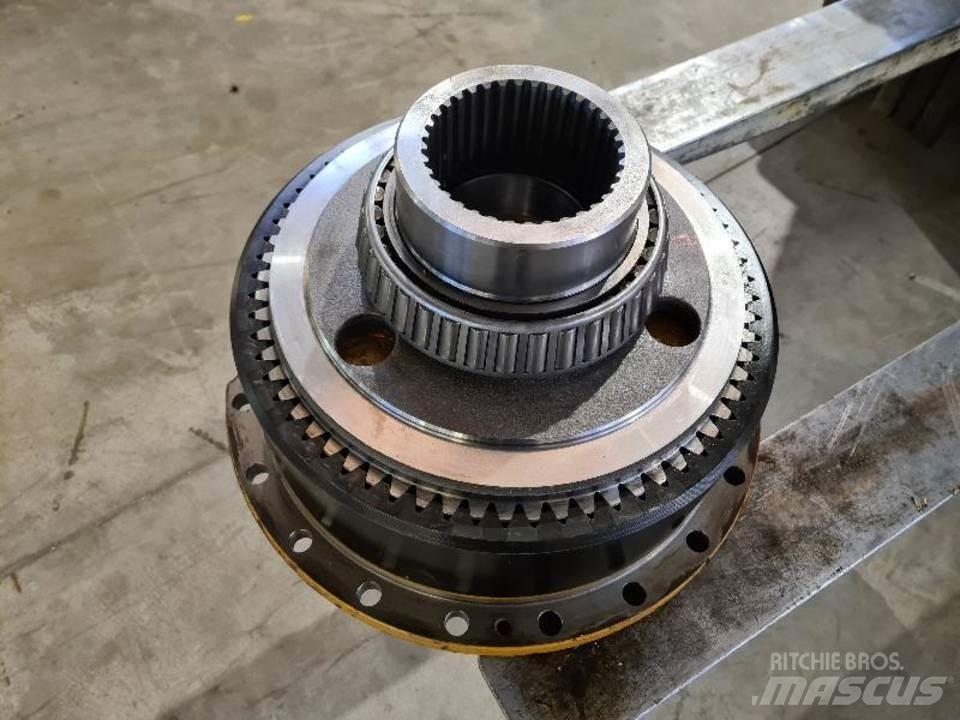 CAT 735 传动装置