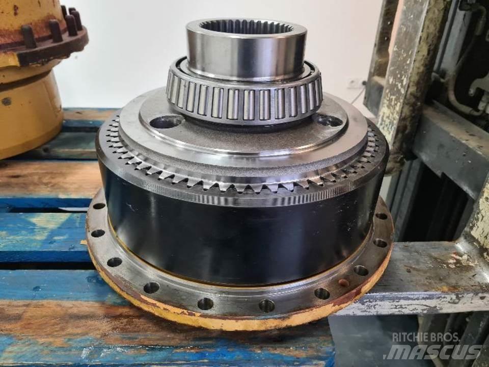 CAT 735 传动装置