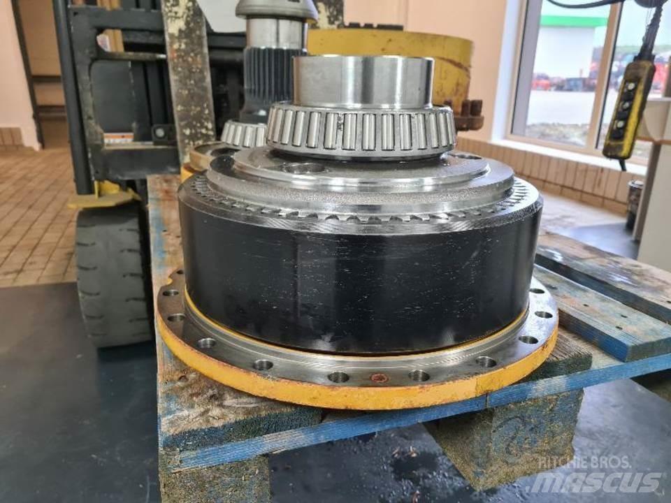 CAT 735 传动装置