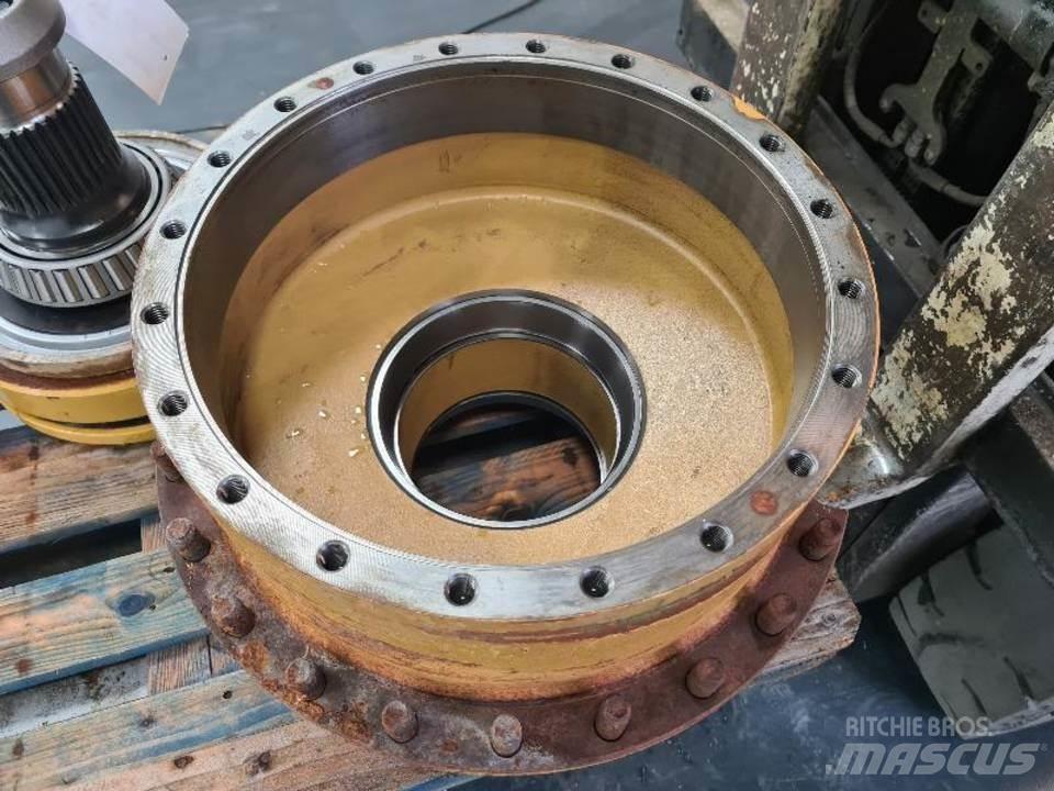 CAT 735 传动装置