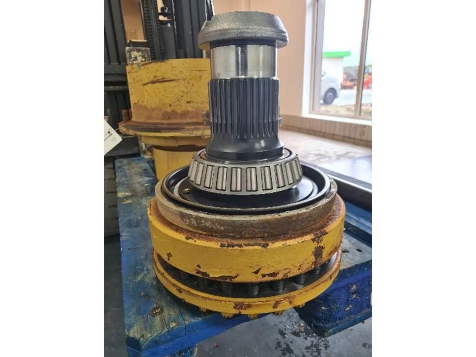 CAT 735 传动装置