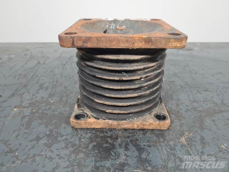 CAT 735 传动装置