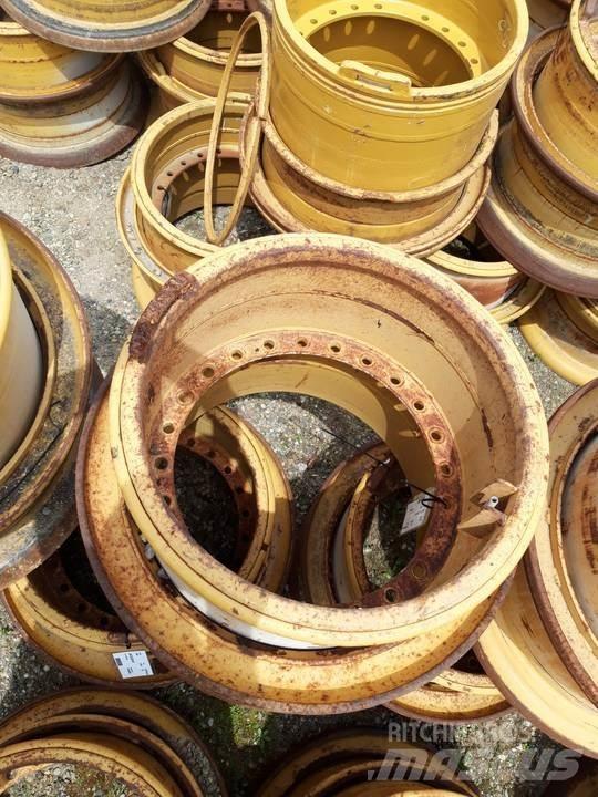 CAT 735 履带、链条和底盘