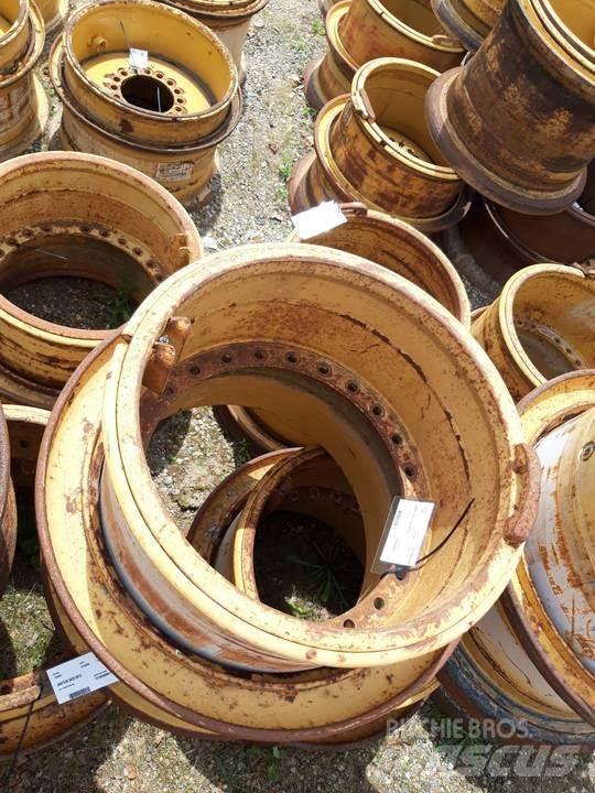 CAT 735 履带、链条和底盘