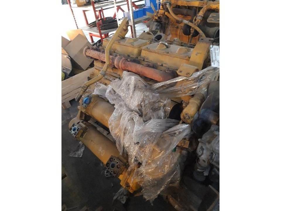CAT 775B 发动机
