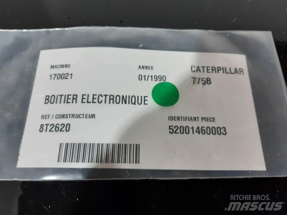 CAT 775B 驾驶室与内部