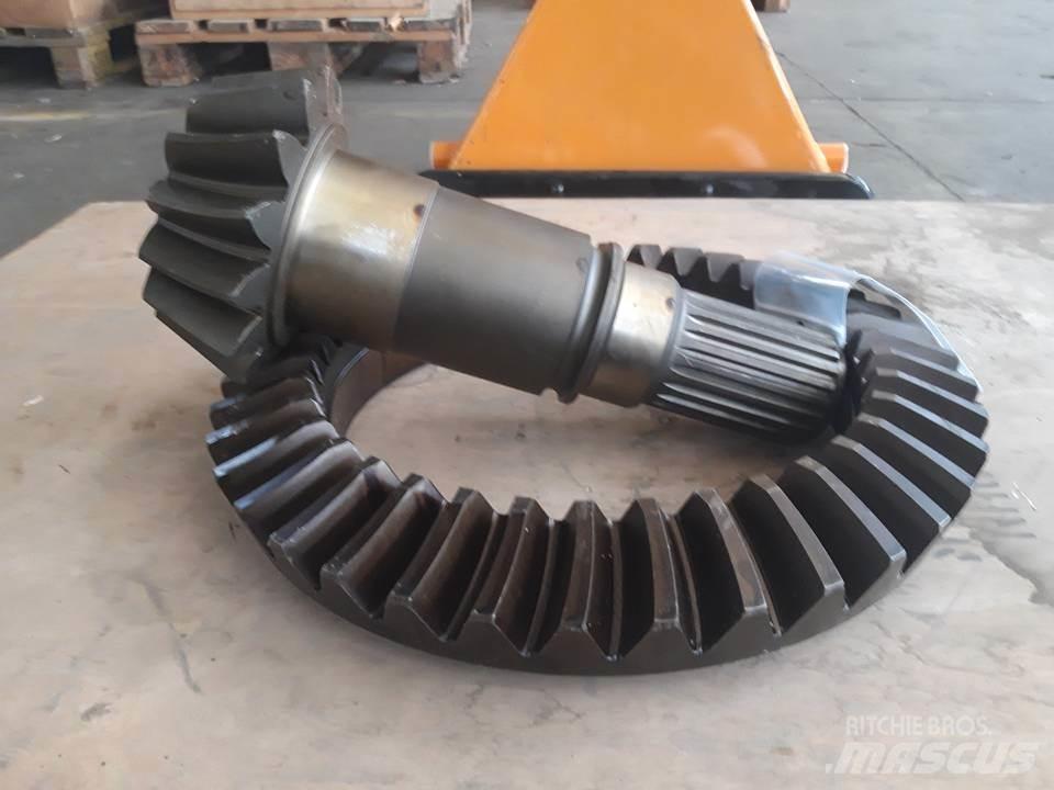 CAT 824B 传动装置