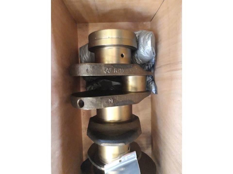 CAT 826G 发动机