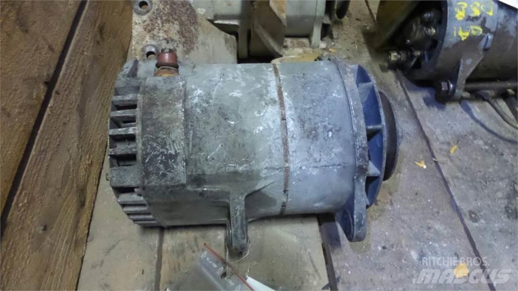 CAT 826G 发动机