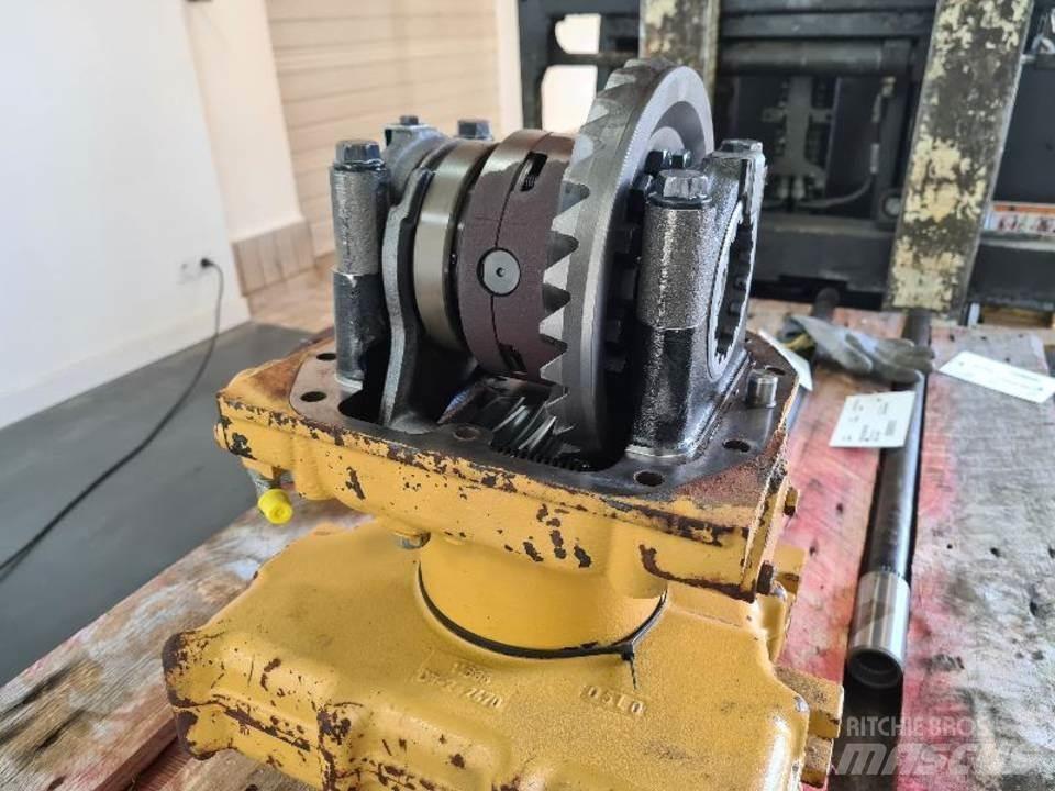 CAT 906H 传动装置