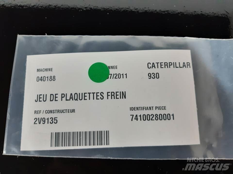 CAT 930 履带、链条和底盘