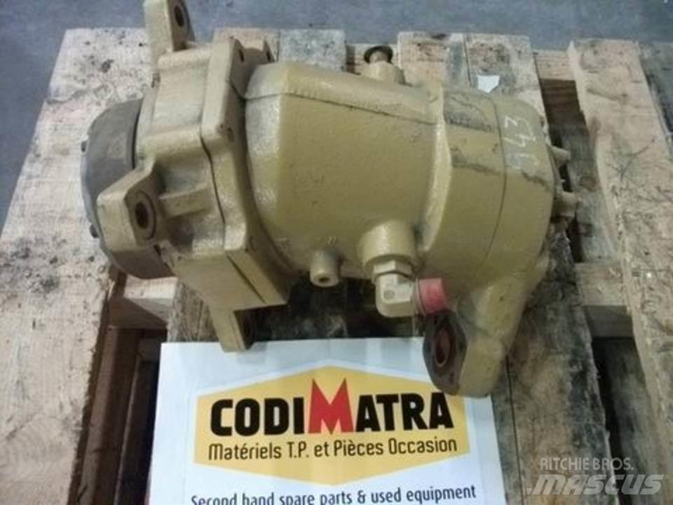 CAT 943 液压