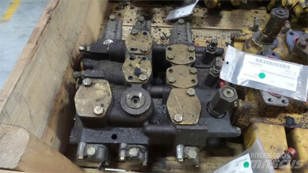CAT 950B 液压