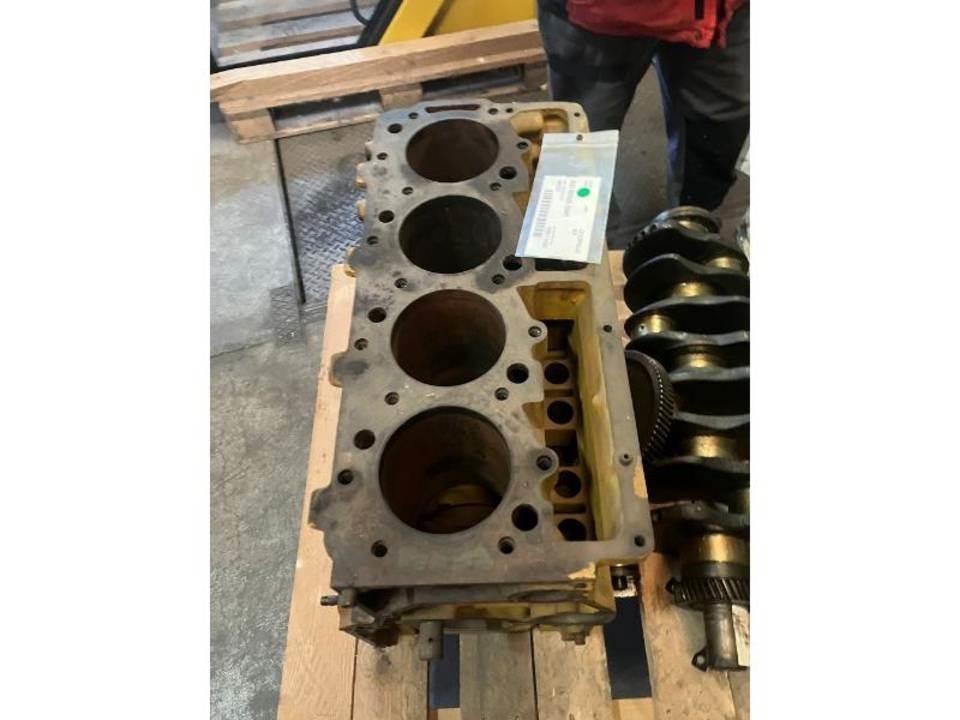 CAT 953 发动机