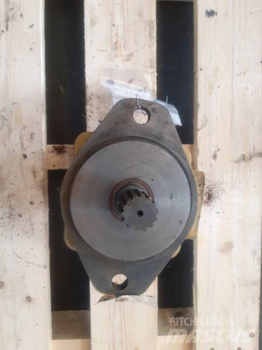 CAT 955K 液压
