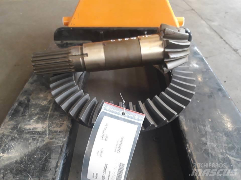 CAT 966C 传动装置
