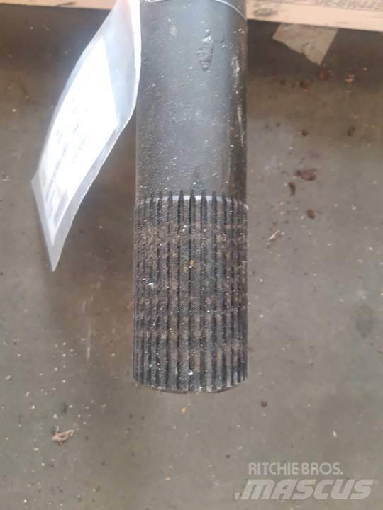 CAT 966E 传动装置