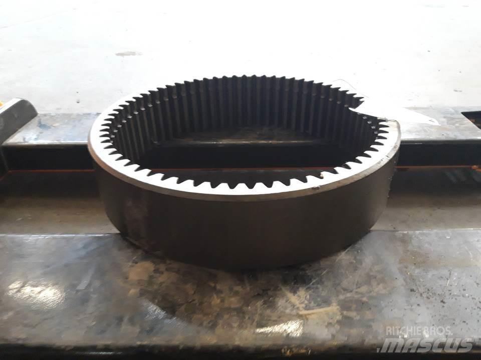 CAT 966E 传动装置