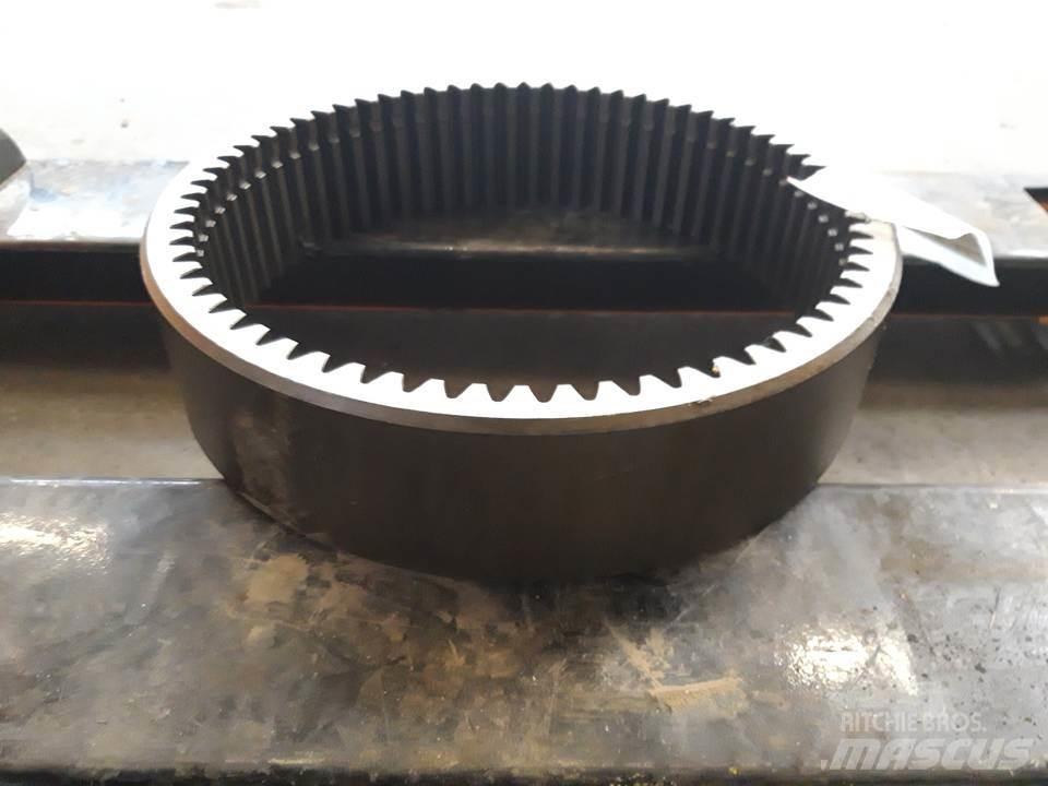 CAT 966E 传动装置