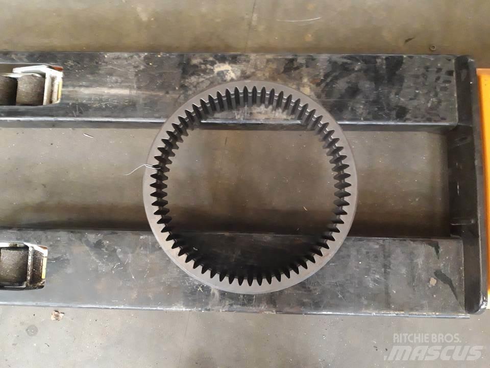 CAT 966E 传动装置