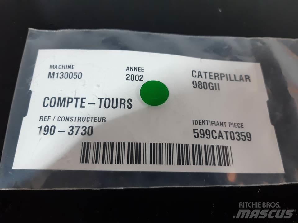 CAT 980GII 驾驶室与内部