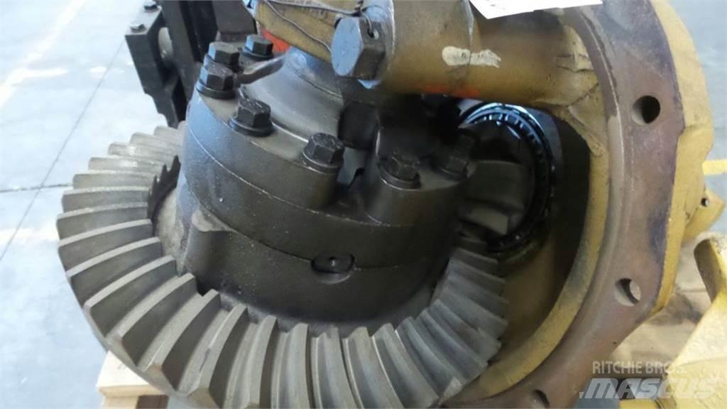 CAT D300B 传动装置