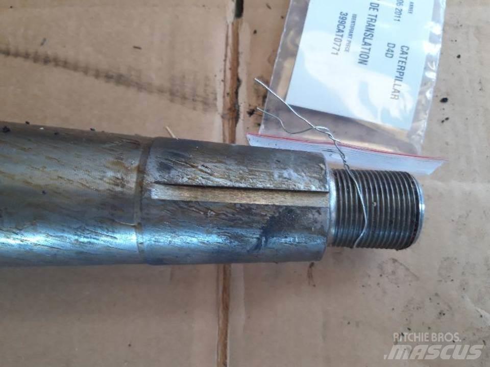 CAT D4D 传动装置