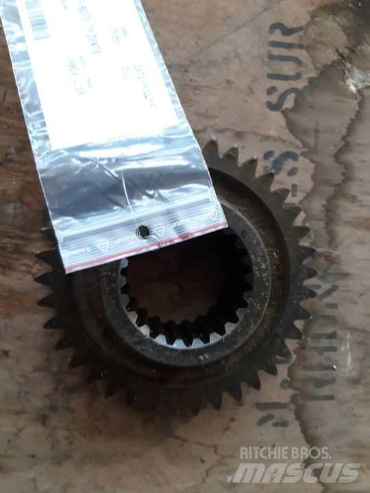 CAT D6C 传动装置