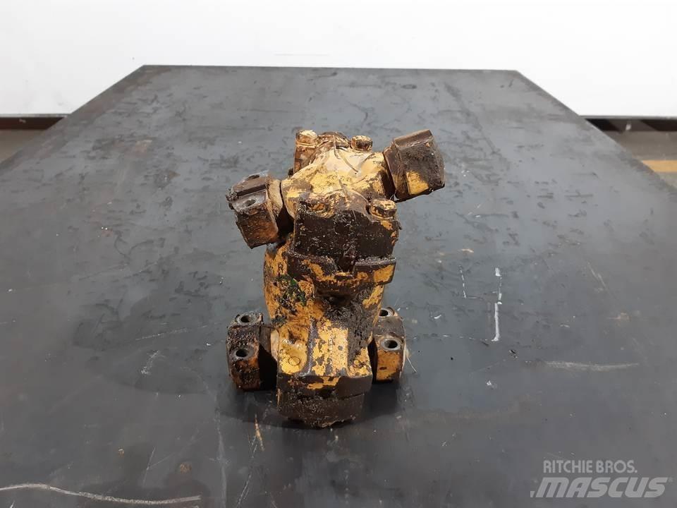 CAT D6RXL 传动装置