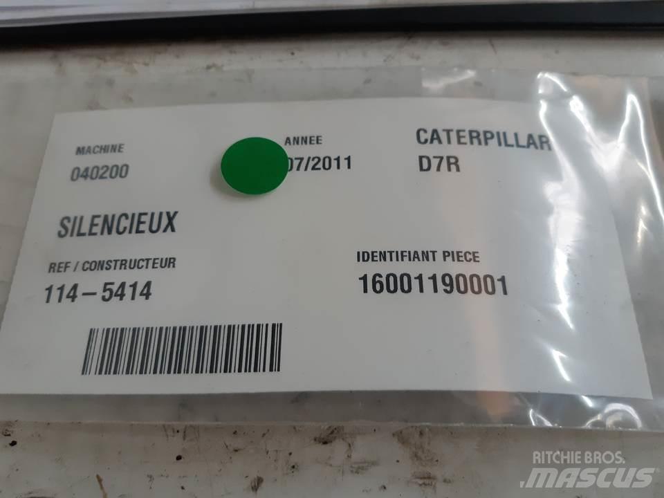 CAT D7R 发动机