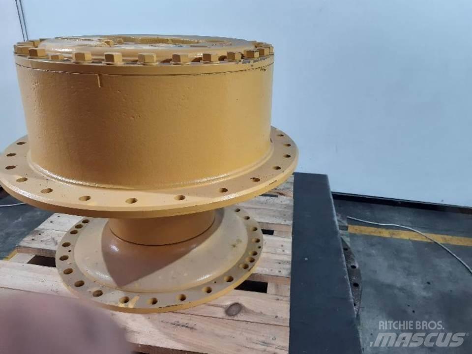CAT D7R 传动装置