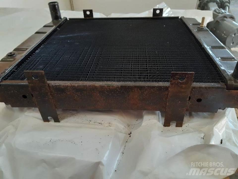 JCB 3CX 发动机